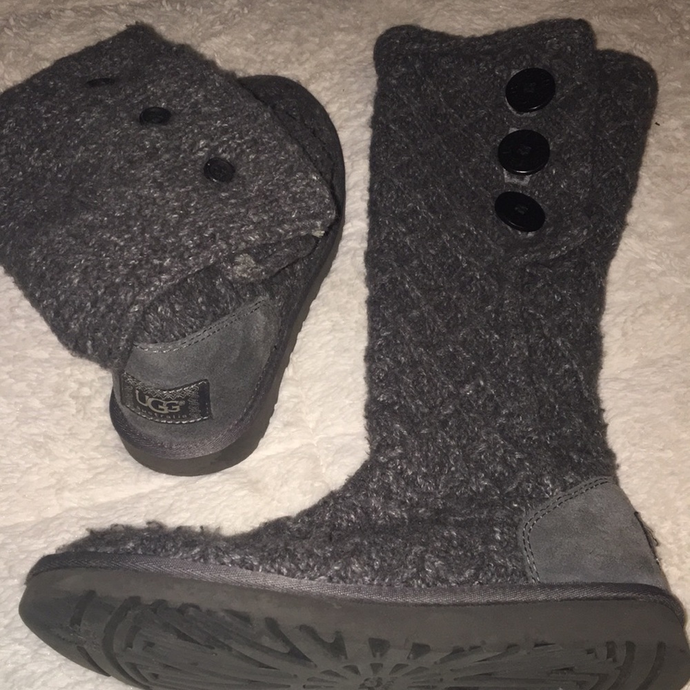 Knit uggs size 7
